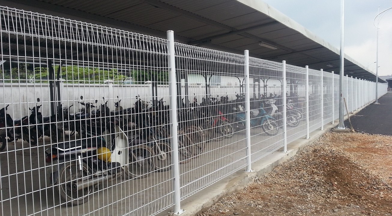 Hàng rào lưới chấn gấp tam giác hai đầu